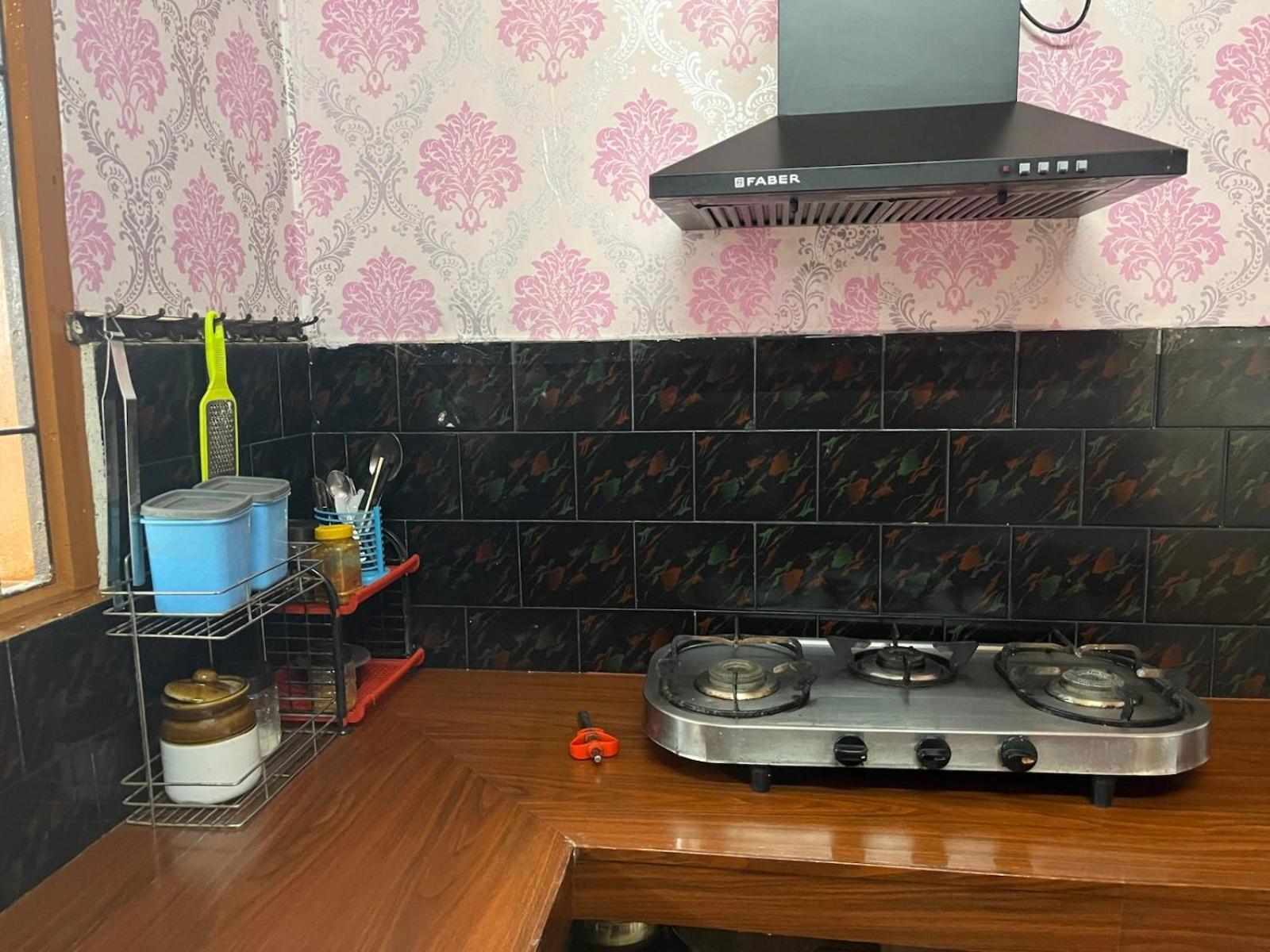 Amazing Homestay Guwahati Exterior foto
