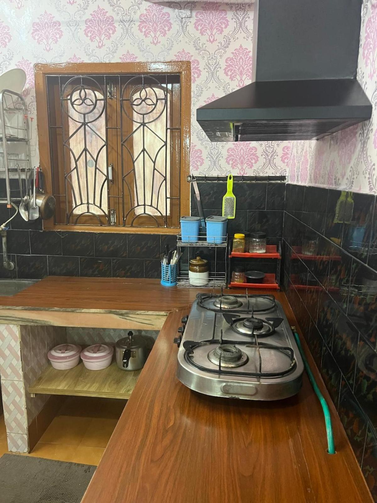 Amazing Homestay Guwahati Exterior foto